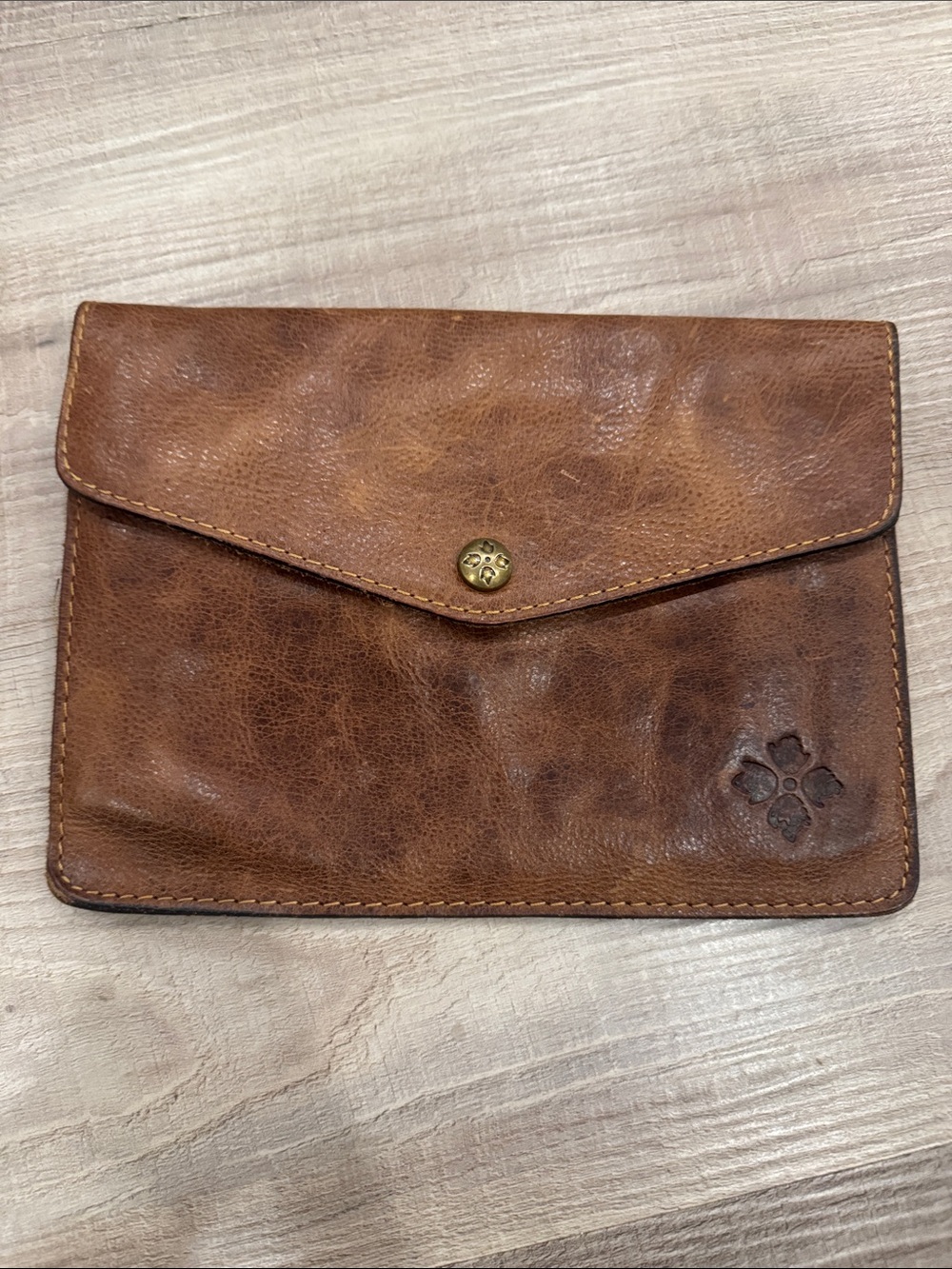 Patricia Nash envelope clutch